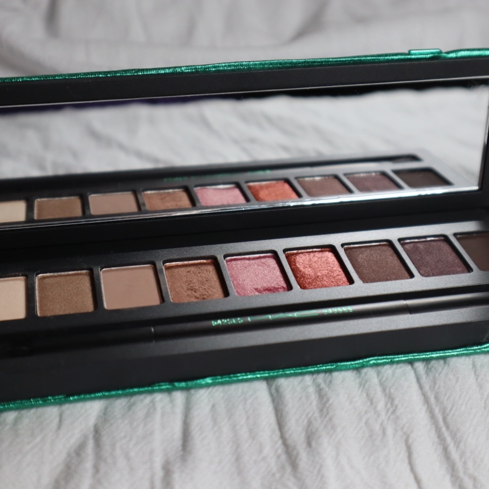 MAC Cosmetics Shiny Pretty Things Eye Party Eyeshadow Palette